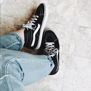 Black “old skool” Vans